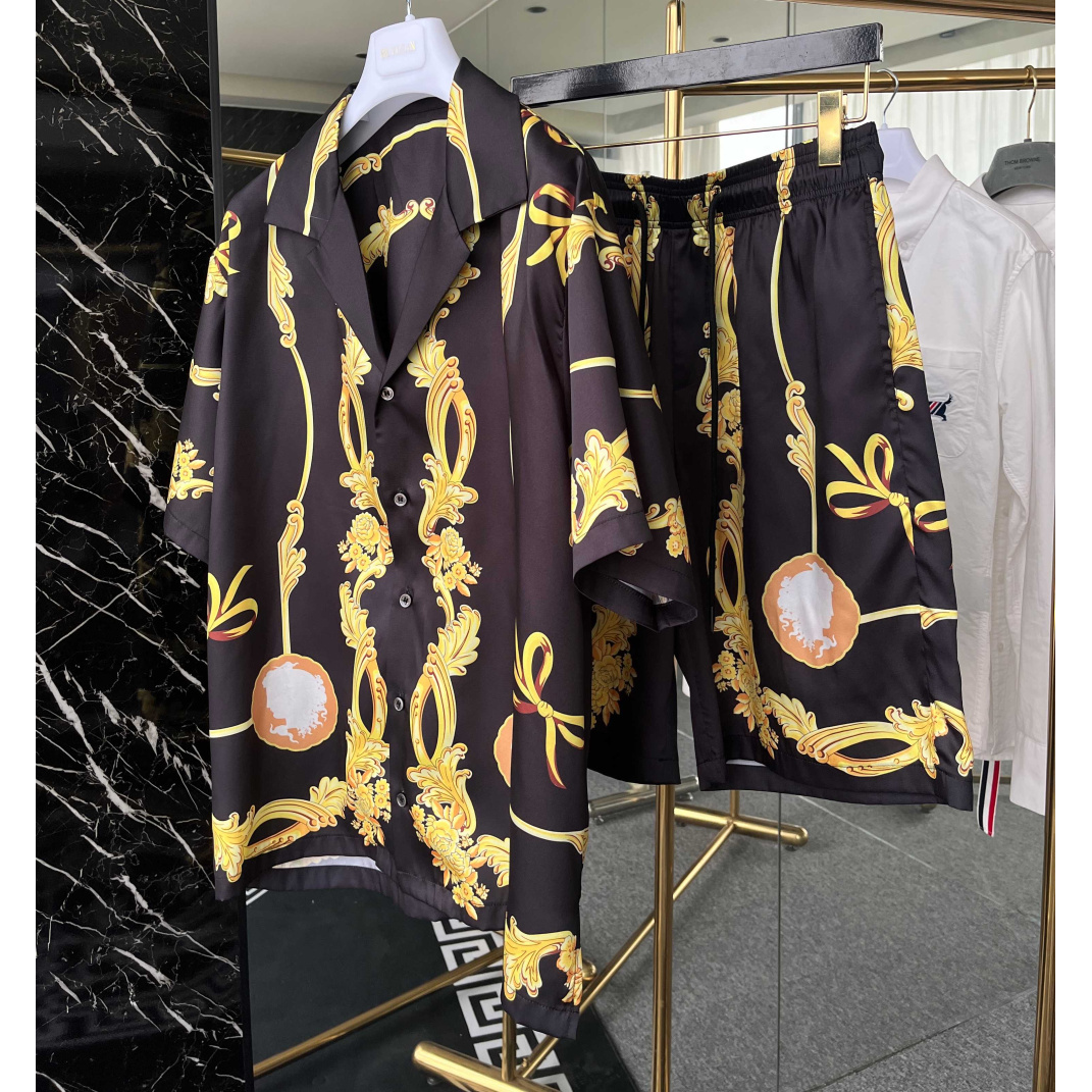 Conjunto Versace Camisa e Bermuda Cameo de Seda