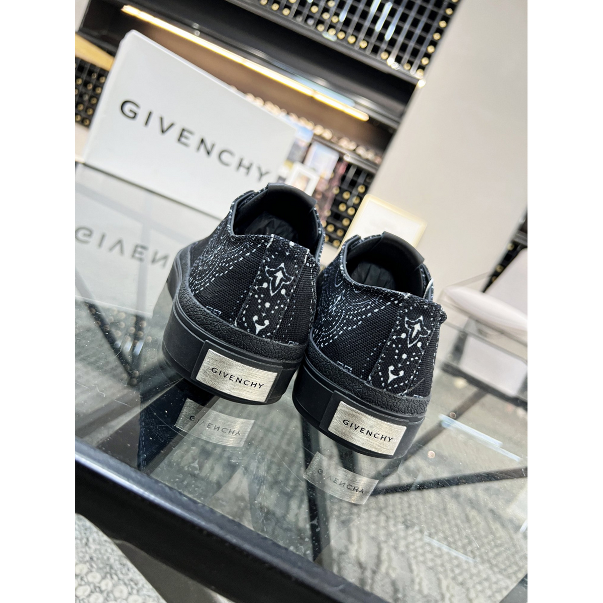 Tênis Givenchy Black