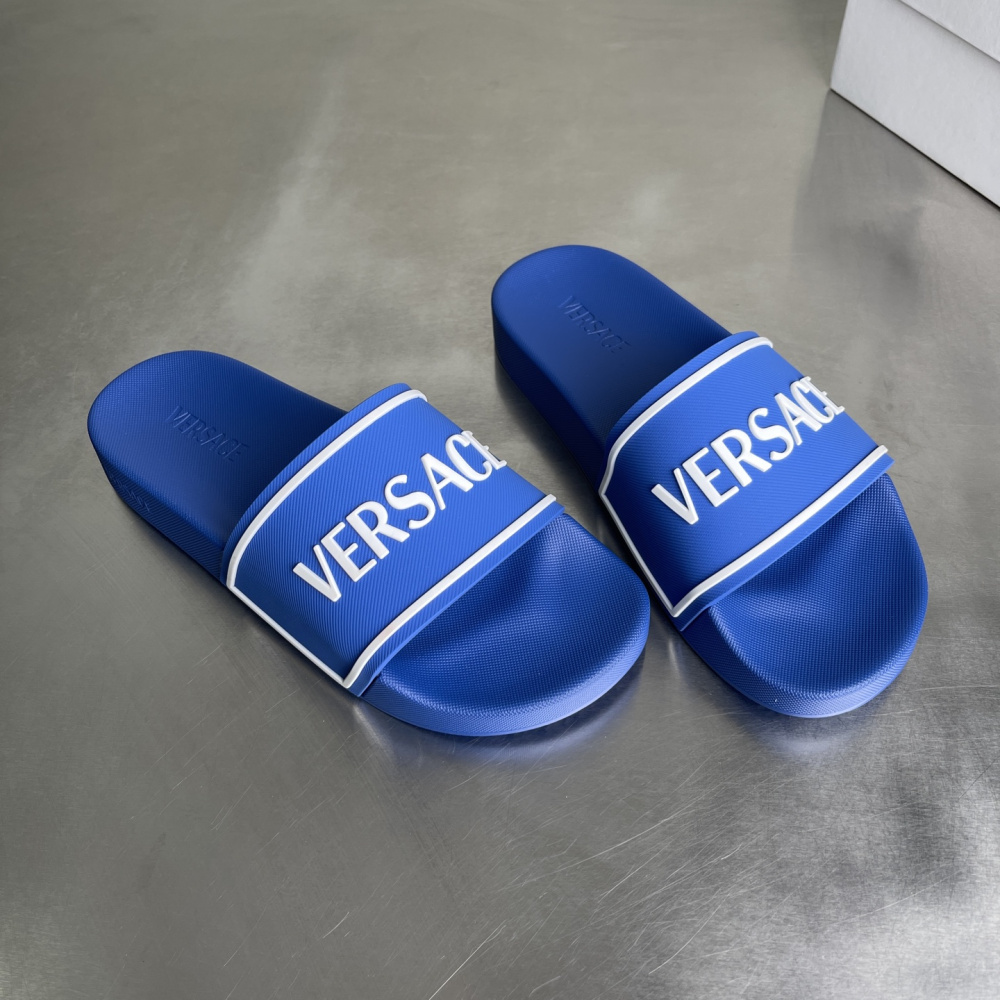 Chinelo Slide Versace Azul com escrita Branca