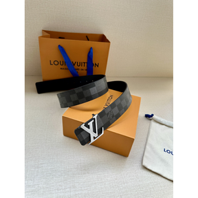 Cinto Louis Vuitton Initiales Reversível Damier Preto e Azul 4.0cm