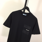 Camisa Prada em algodão com nome Bordado em Bolso Lateral Superior Preta
