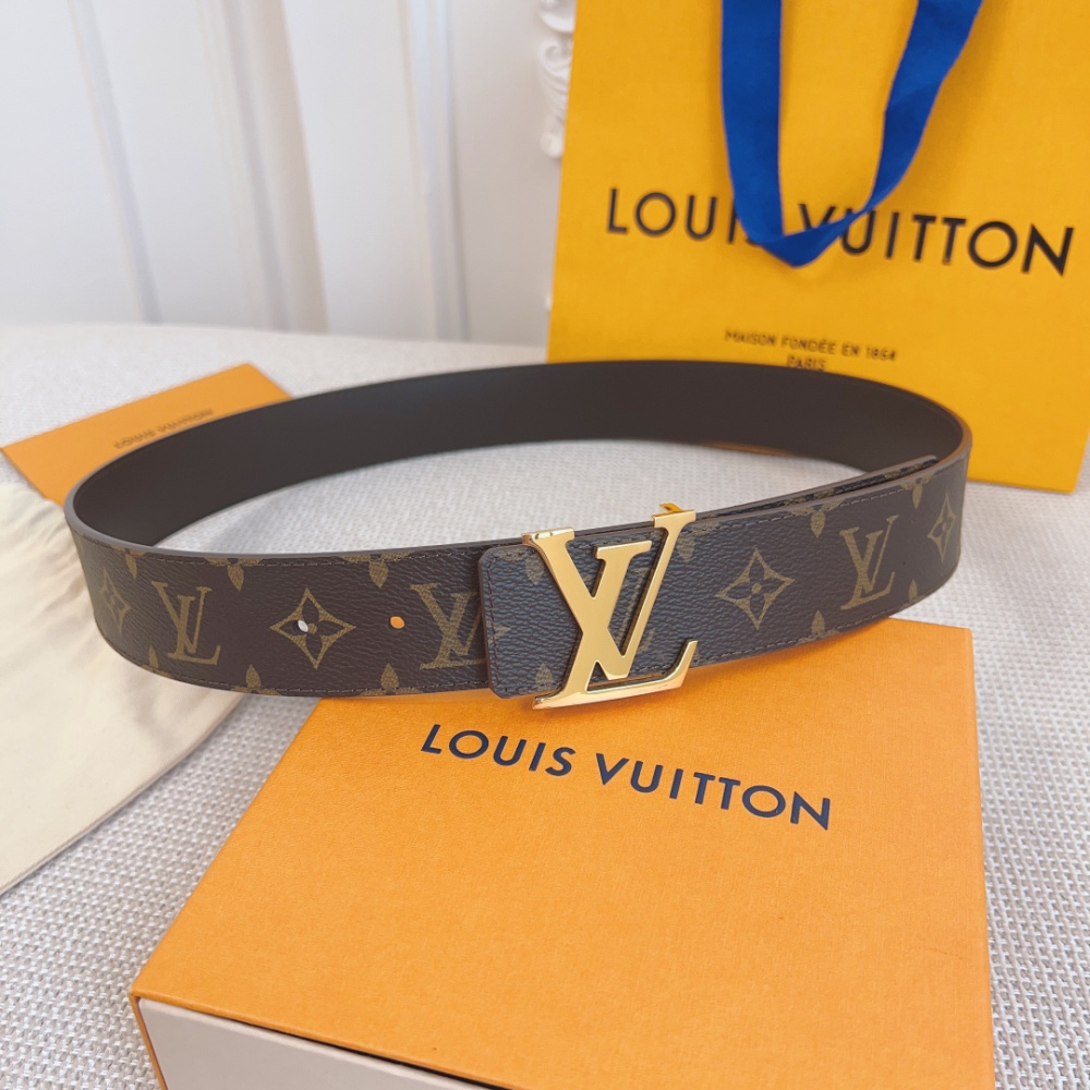 Cinto Louis Vuitton Initiales Monogram Marrom Reversível ferragem Dourada 4.0cm