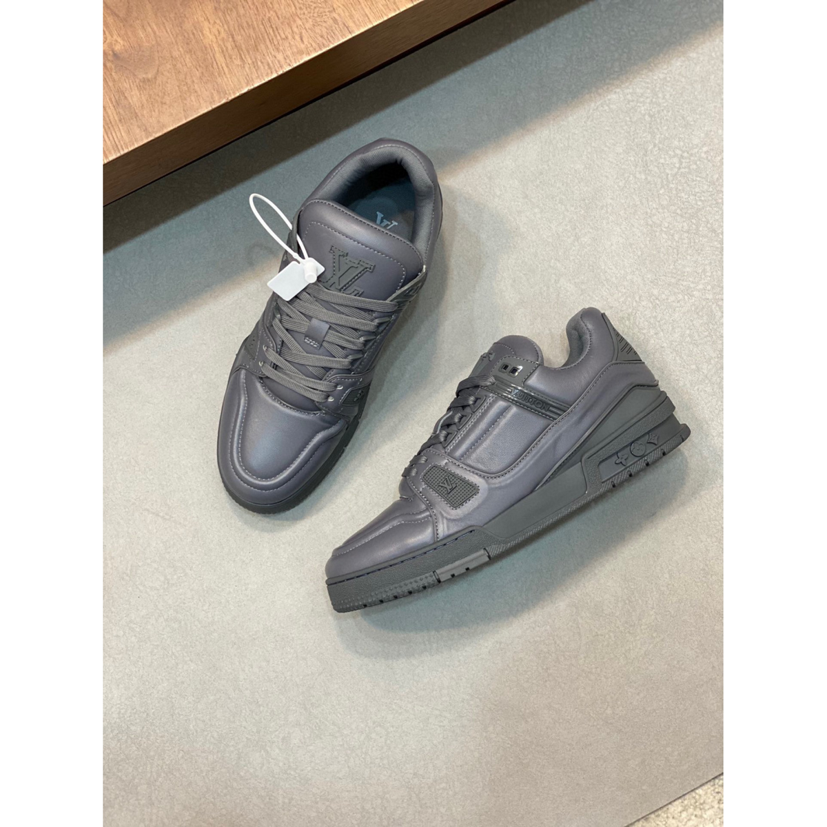 Louis Vuitton Trainer Grey