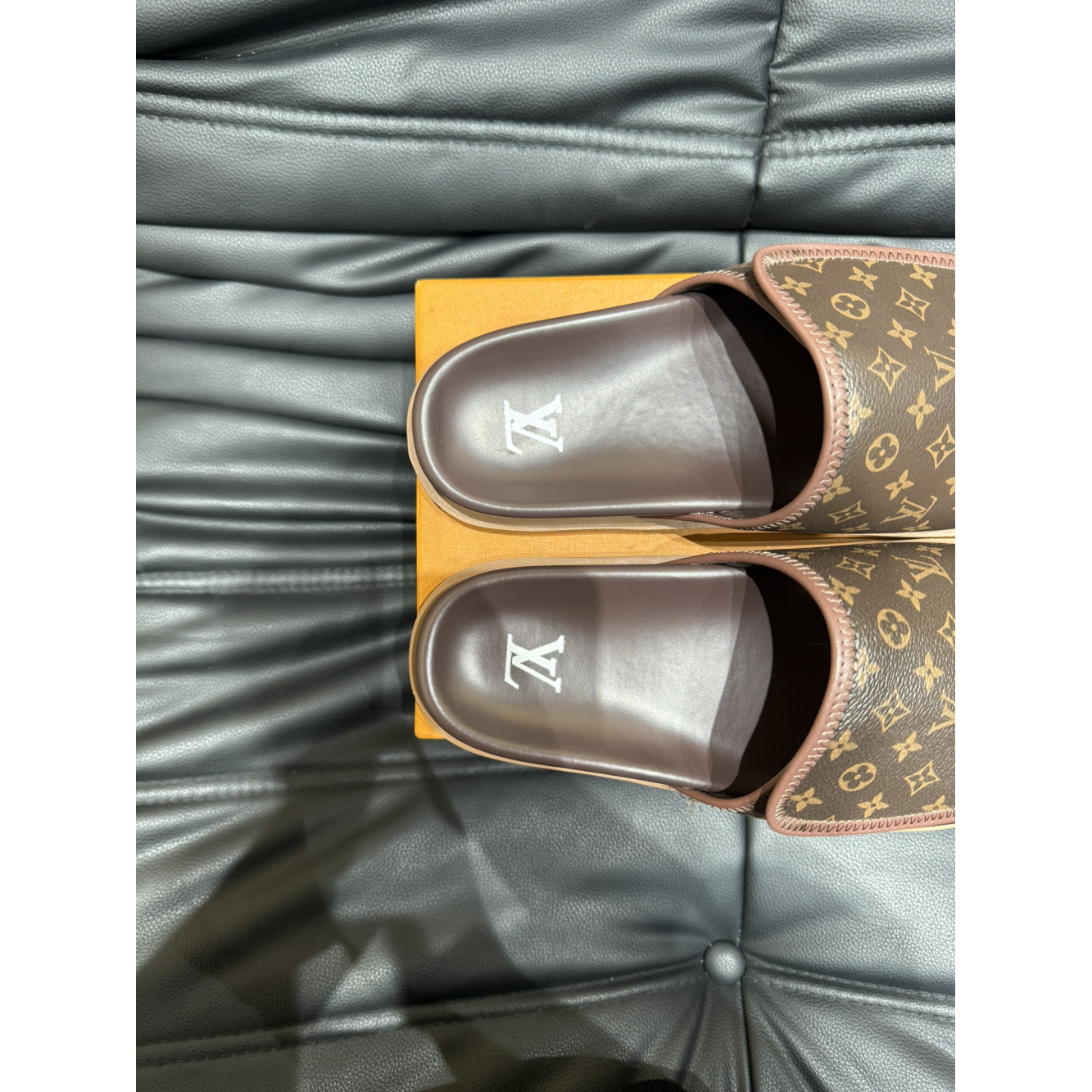 Mule Louis Vuitton Miami Marrom Chinelo/Sandalia