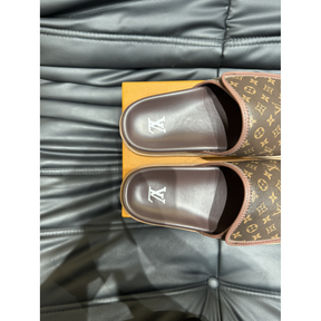 Mule Louis Vuitton Miami Marrom Chinelo/Sandalia