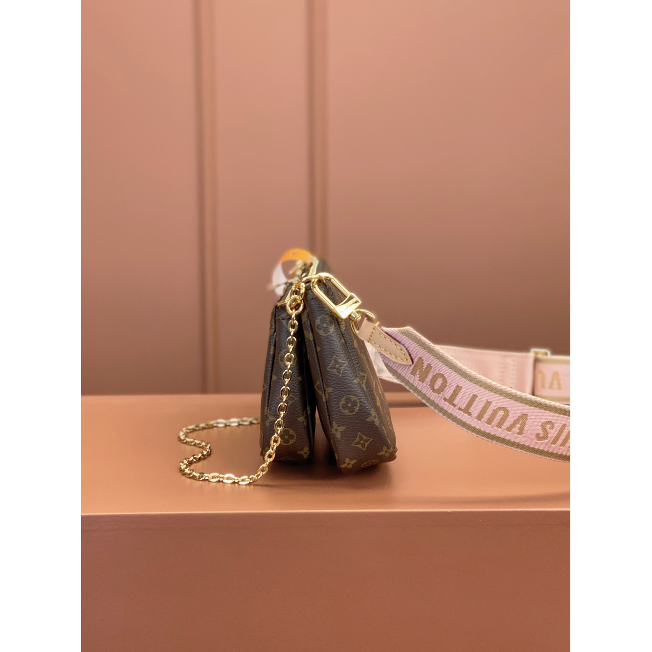 Bolsa Louis Vuitton LV Multipochette 24x13.5x4cm (duas cores)