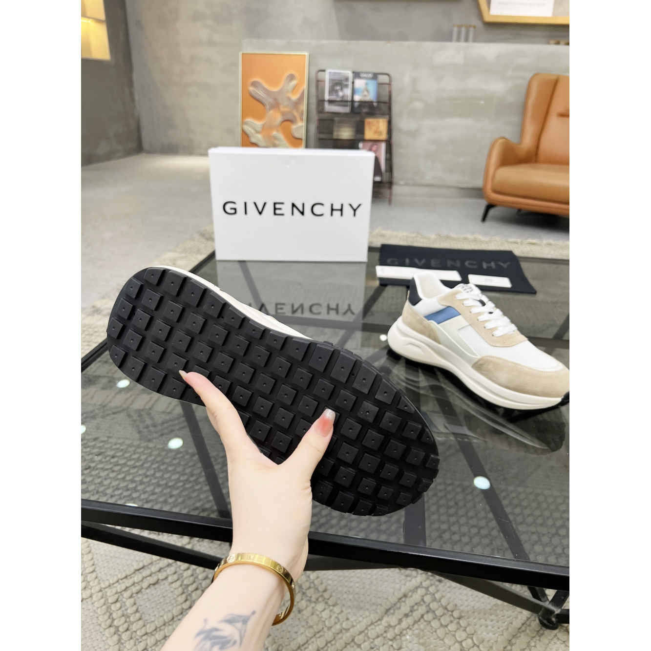 Tênis Givenchy Cream