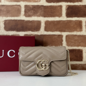 Bolsa Gucci GG Marmont Couro Taupe Super Mini/Média/Grande