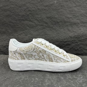 Tênis Versace Barocco Greca de Jacquard Bege