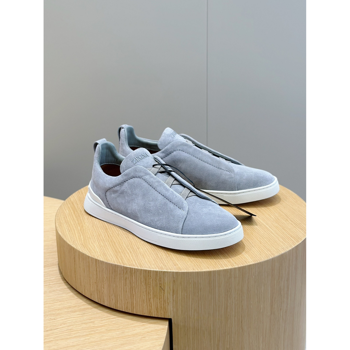 Zegna Triple Stitch Secondskin em Camurça Azul Acinzentado