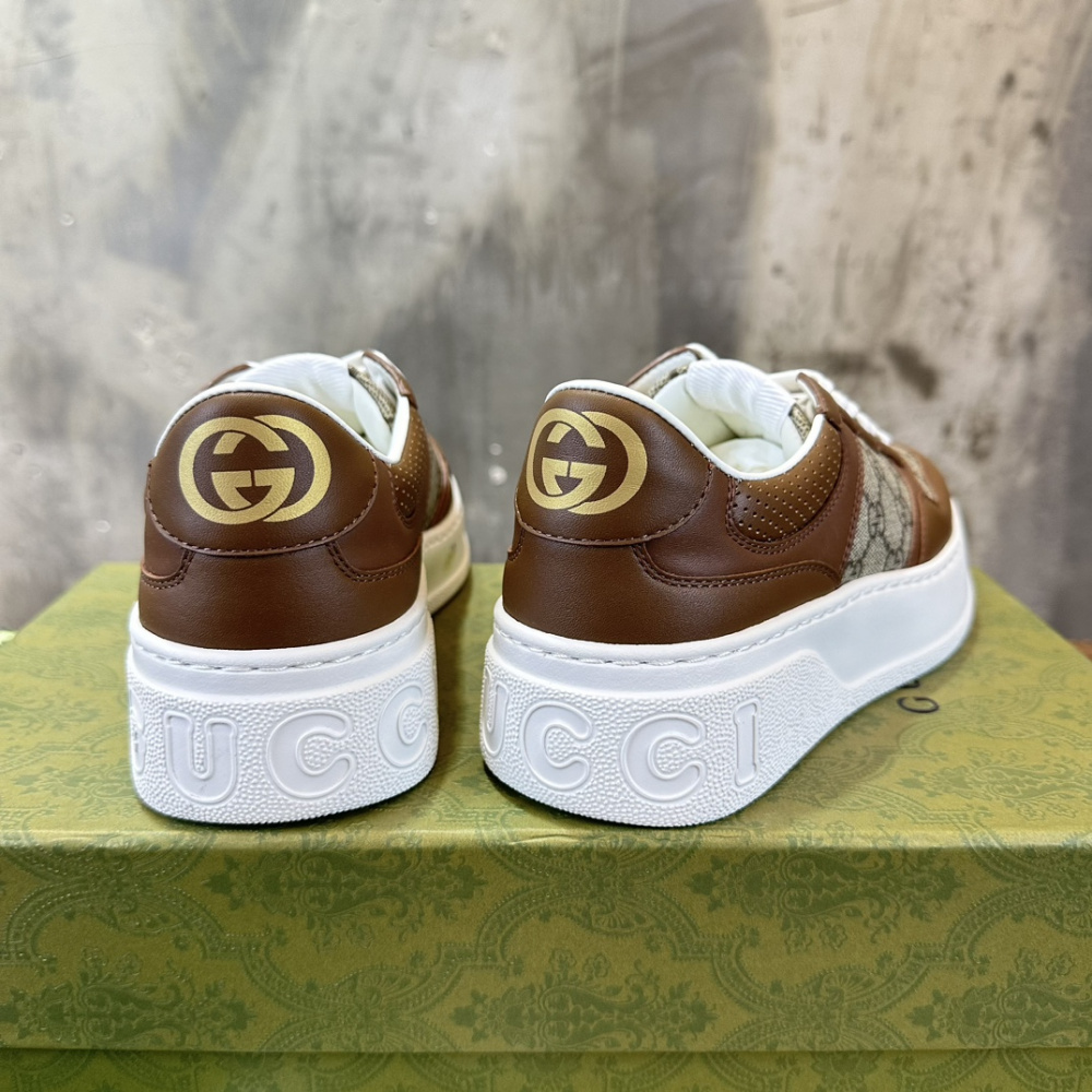 Tênis Gucci GG Supreme Marrom/Branco
