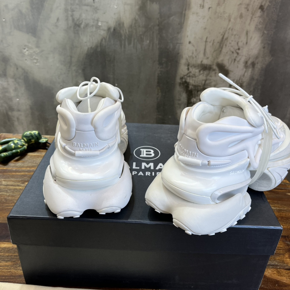 Balmain Unicorn Branco