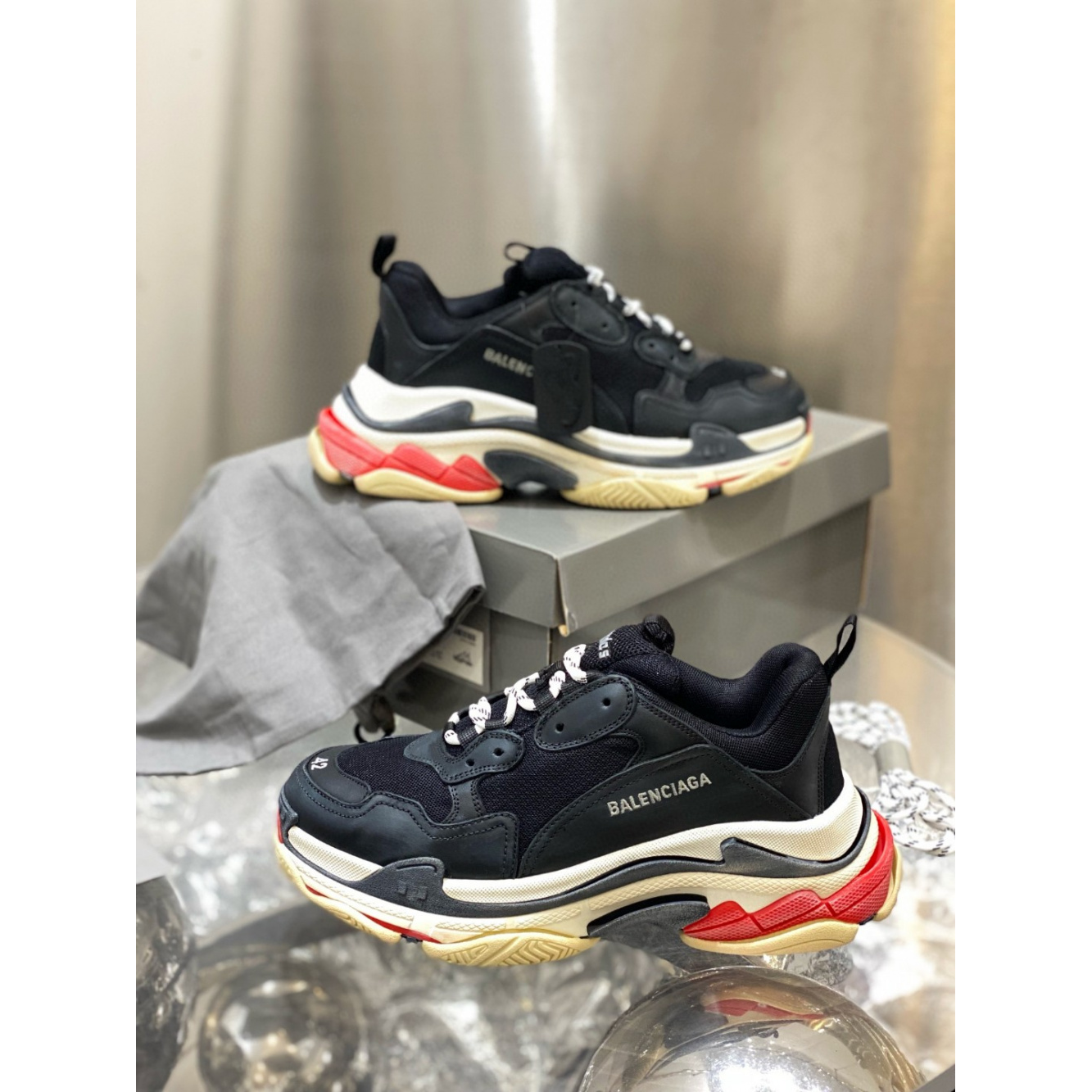 Balenciaga Triple S Preto/vermelho/Branco