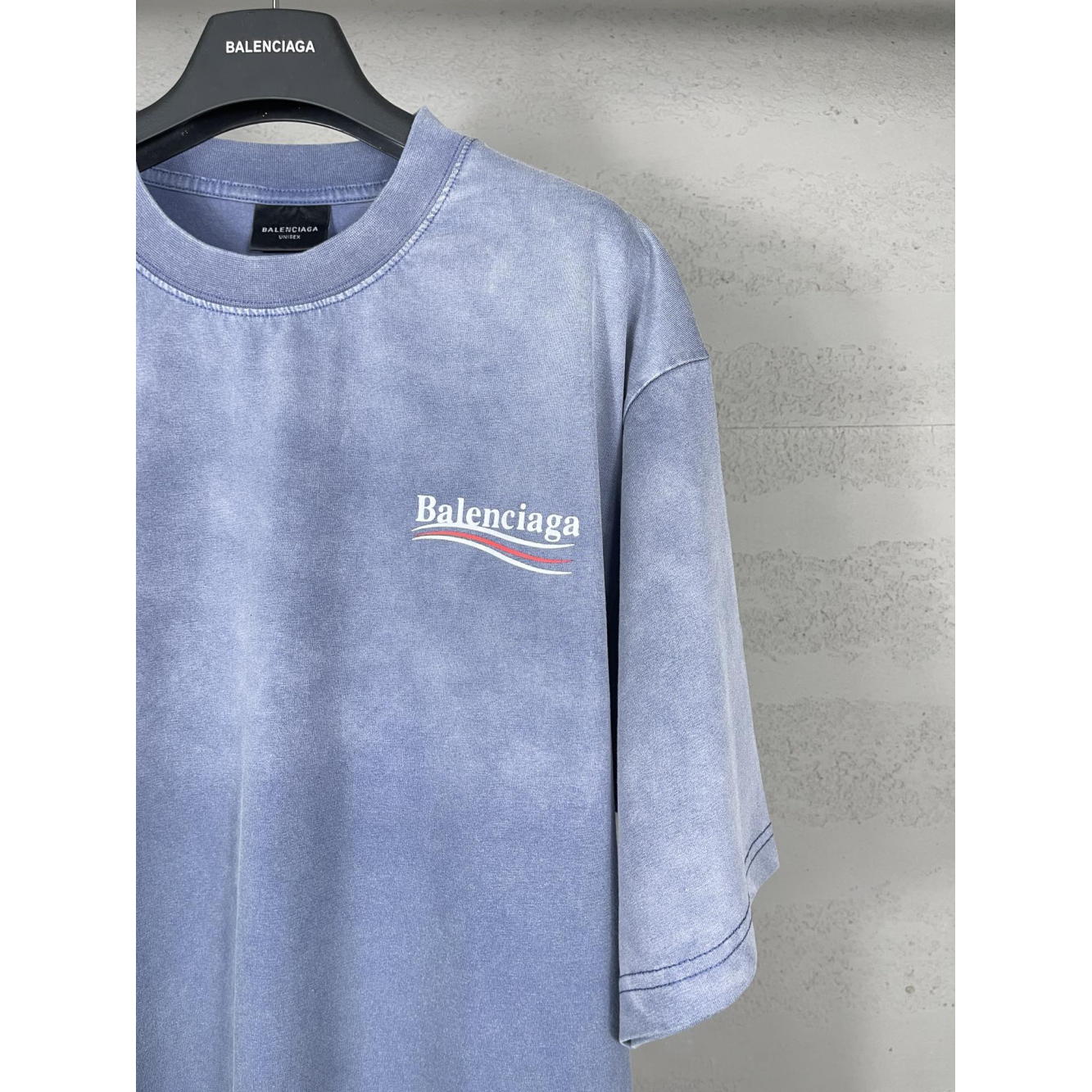 Camiseta de Algodão Balenciaga Political Campaign Medium Fit Azul desbotado