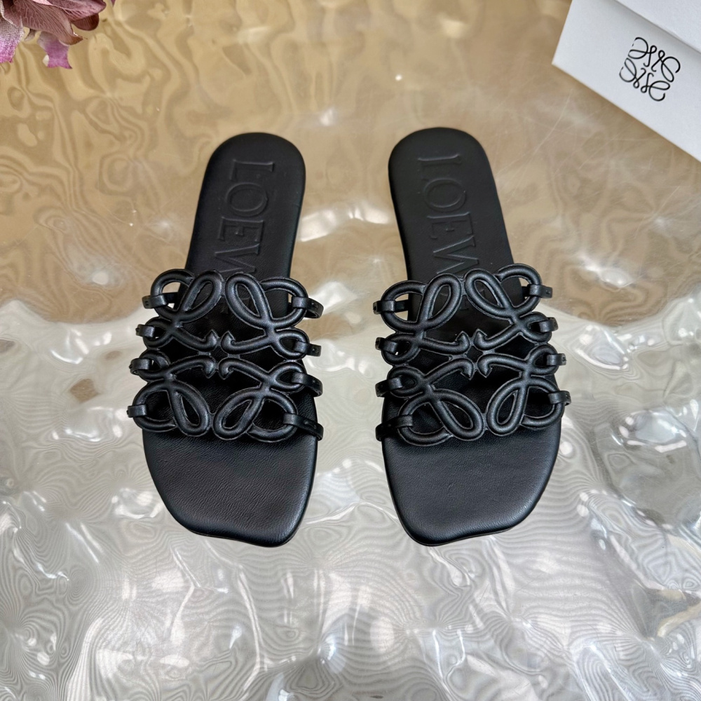 Sandália Loewe Slide Petal Anagram Preto