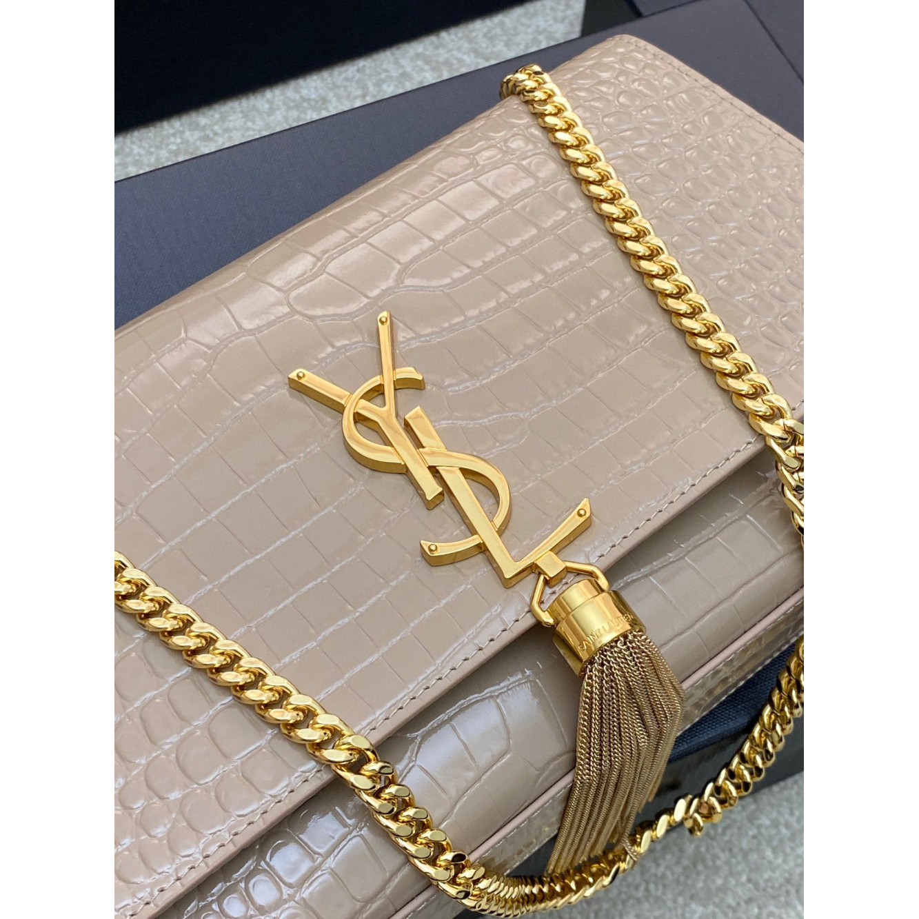 Bolsa Saint Laurent YSL Kate em Couro Croco 24x14.5x5.5cm (5 cores)