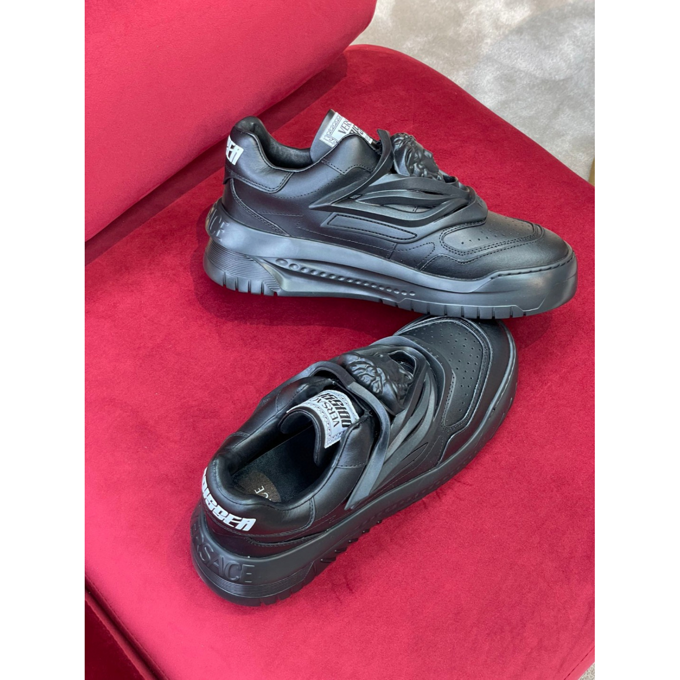 Tênis Versace Cano Baixo Odissea Preto
