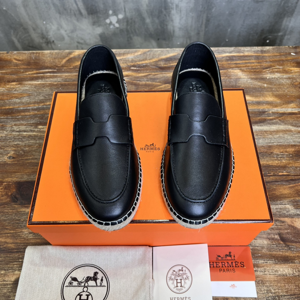 Alpargata TRIP Hermès em Couro Preto