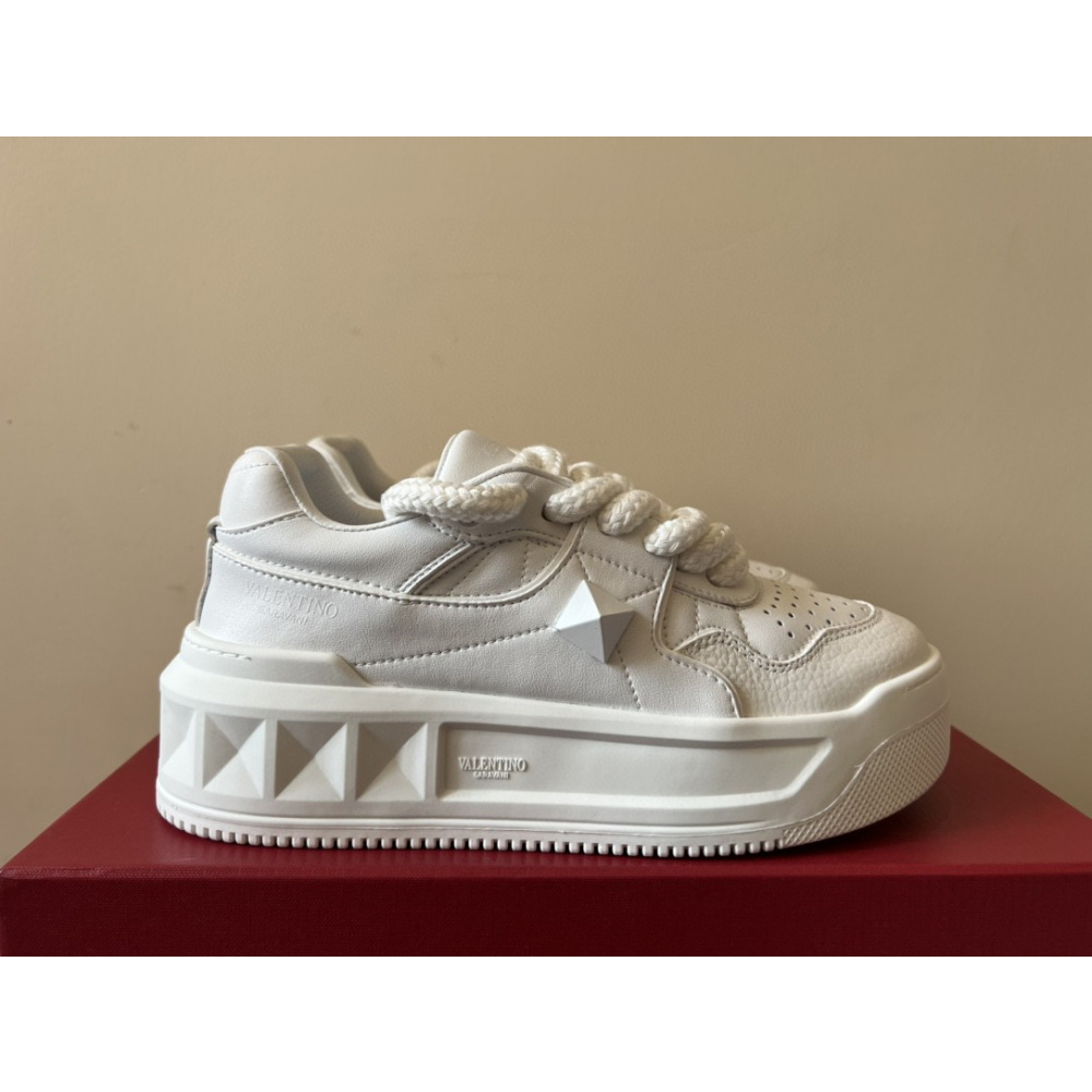 Tênis Valentino Garavani One Stud Couro Branco