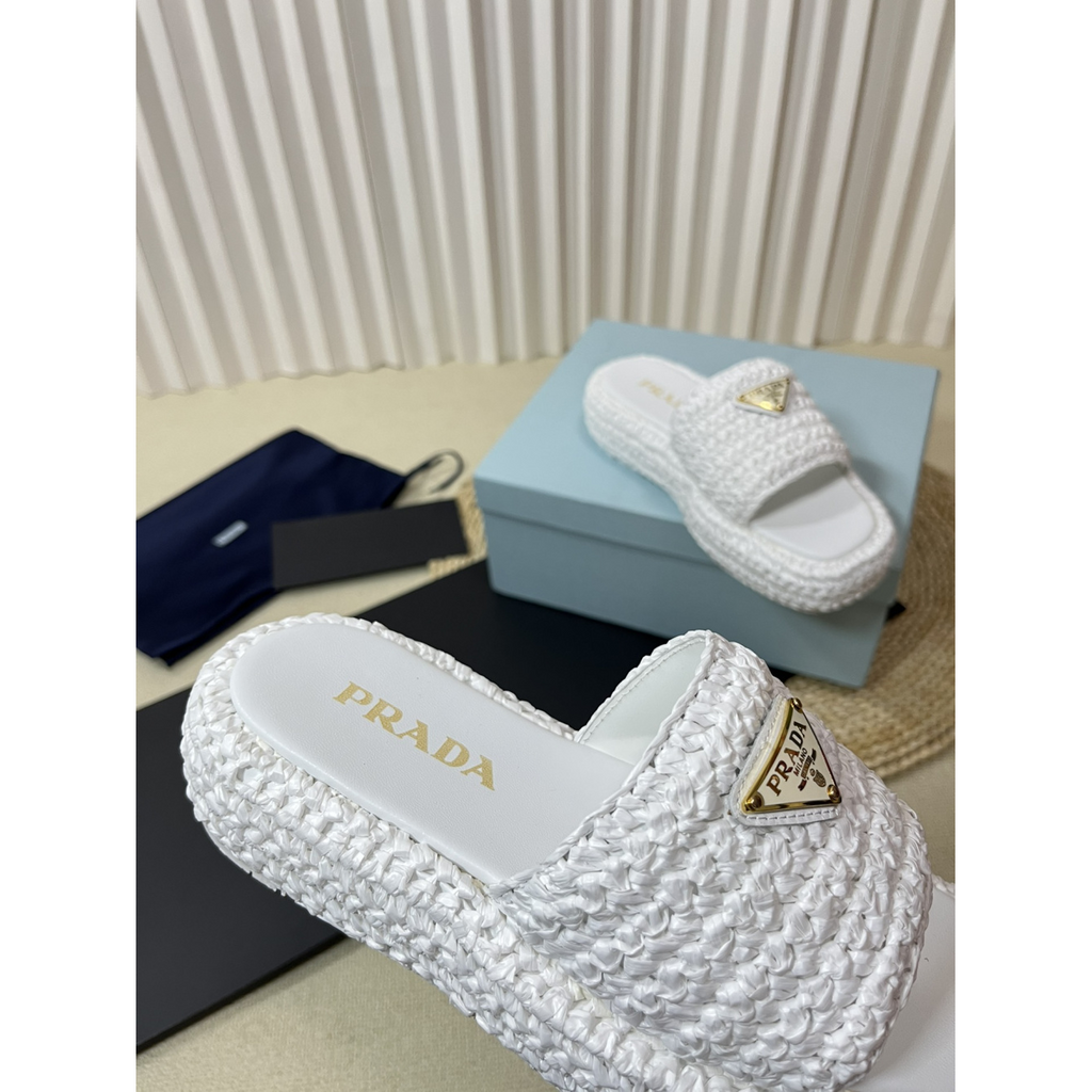 Prada Flatform em crochê Branca
