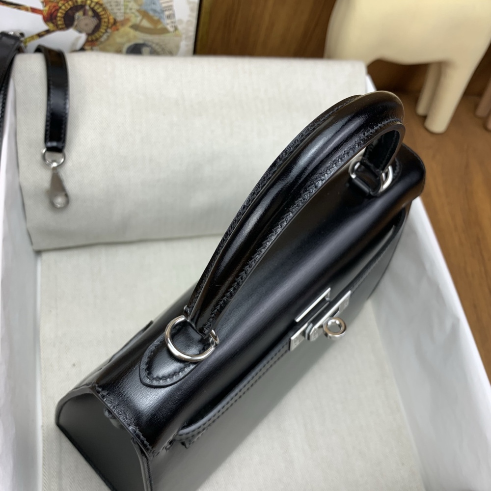 Bolsa Hermès Mini Kelly Ferragem Prata 25x19x9cm (2 cores)