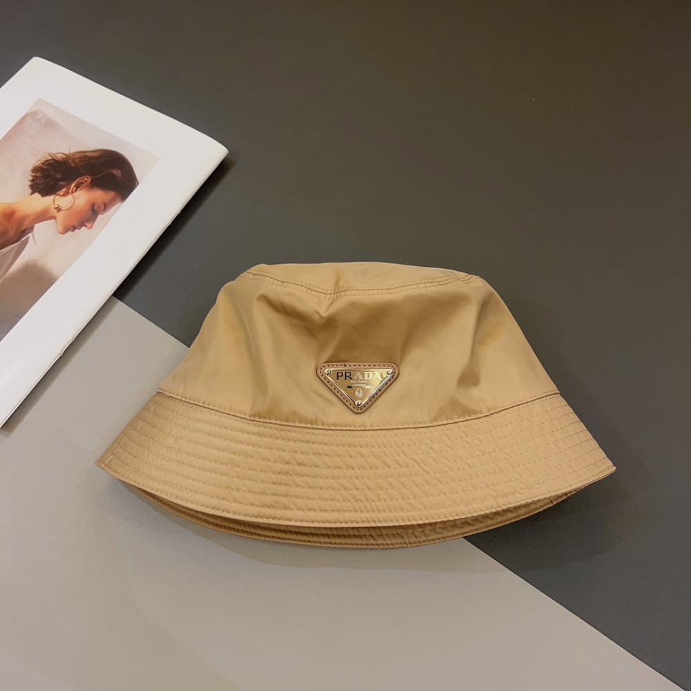 Bucket Prada Re-Nylon Bege