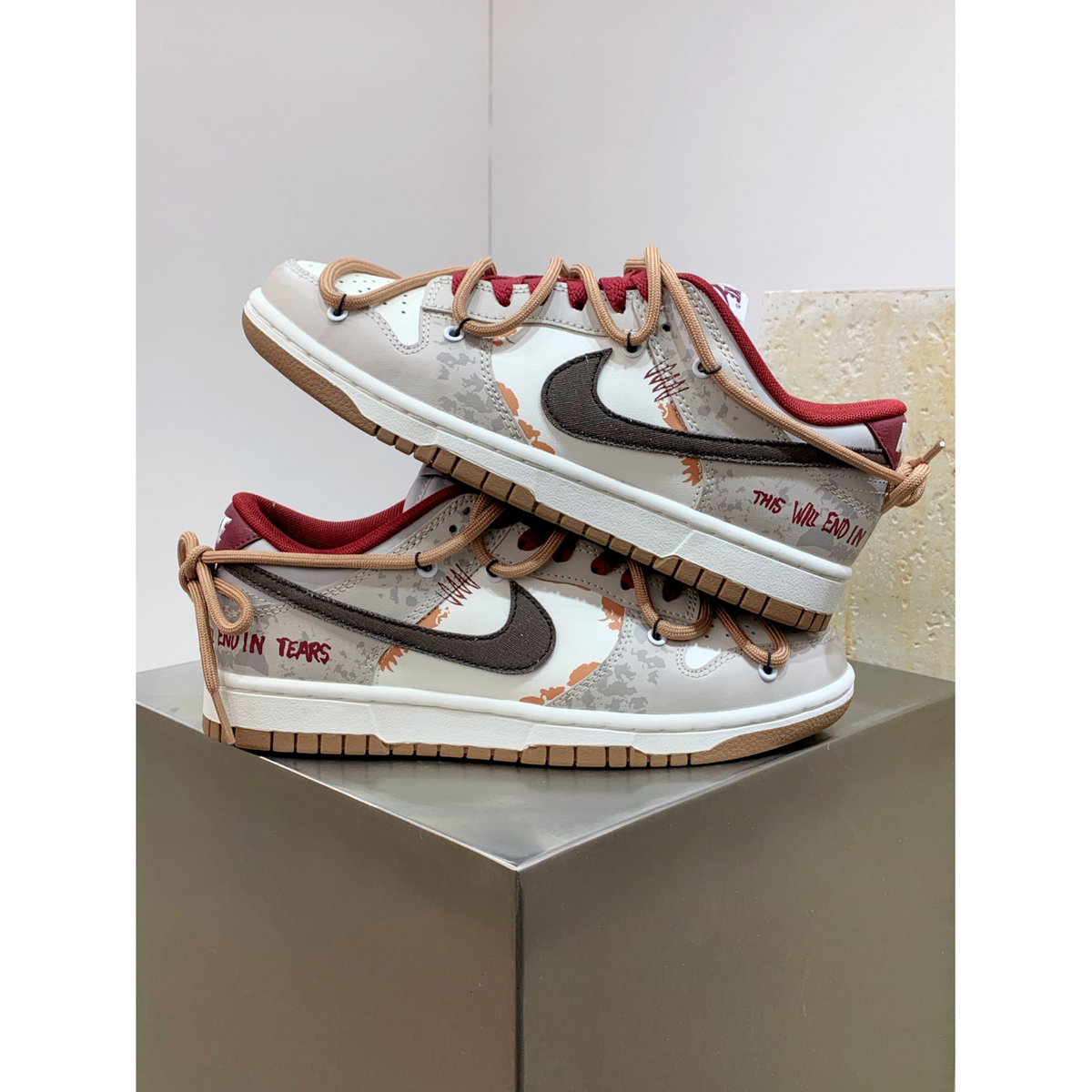 Nike SB Dunk Low Gorge Green Team Red