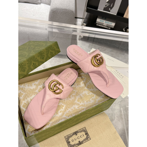 Sandália Gucci com Double G Rosa