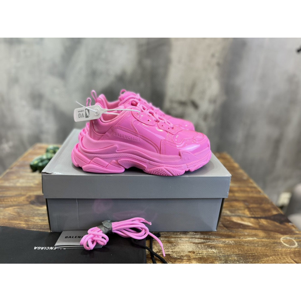 Balenciaga Triple S Rosa