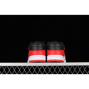 SB DUNK LOW WHITE/BLACK/RED