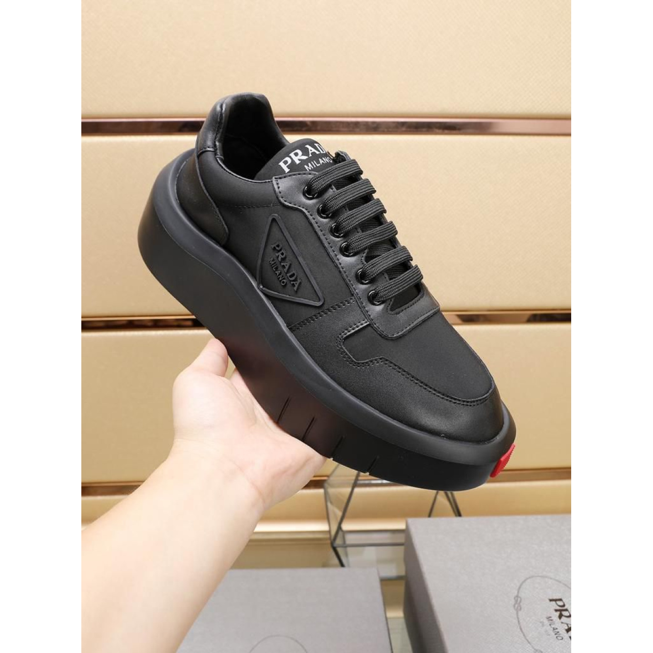Prada Tênis em Preto