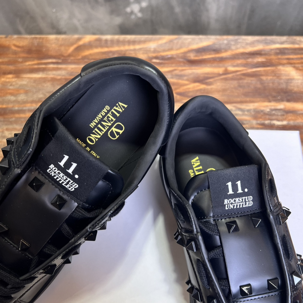 Tênis Valentino Garavani Rockstud Preto