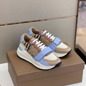 Burberry Tênis Cano Baixo c/ Azul