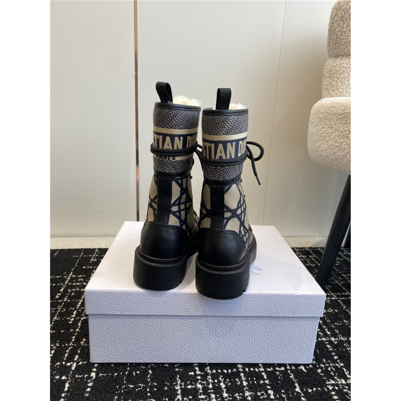 D-MAJOR ANKLE BOOT BLACK CALFSKIN WITH BLACK AND BEIGE CANNAGE TWEED