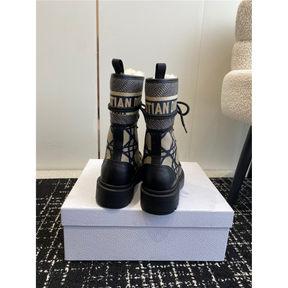 D-MAJOR ANKLE BOOT BLACK CALFSKIN WITH BLACK AND BEIGE CANNAGE TWEED