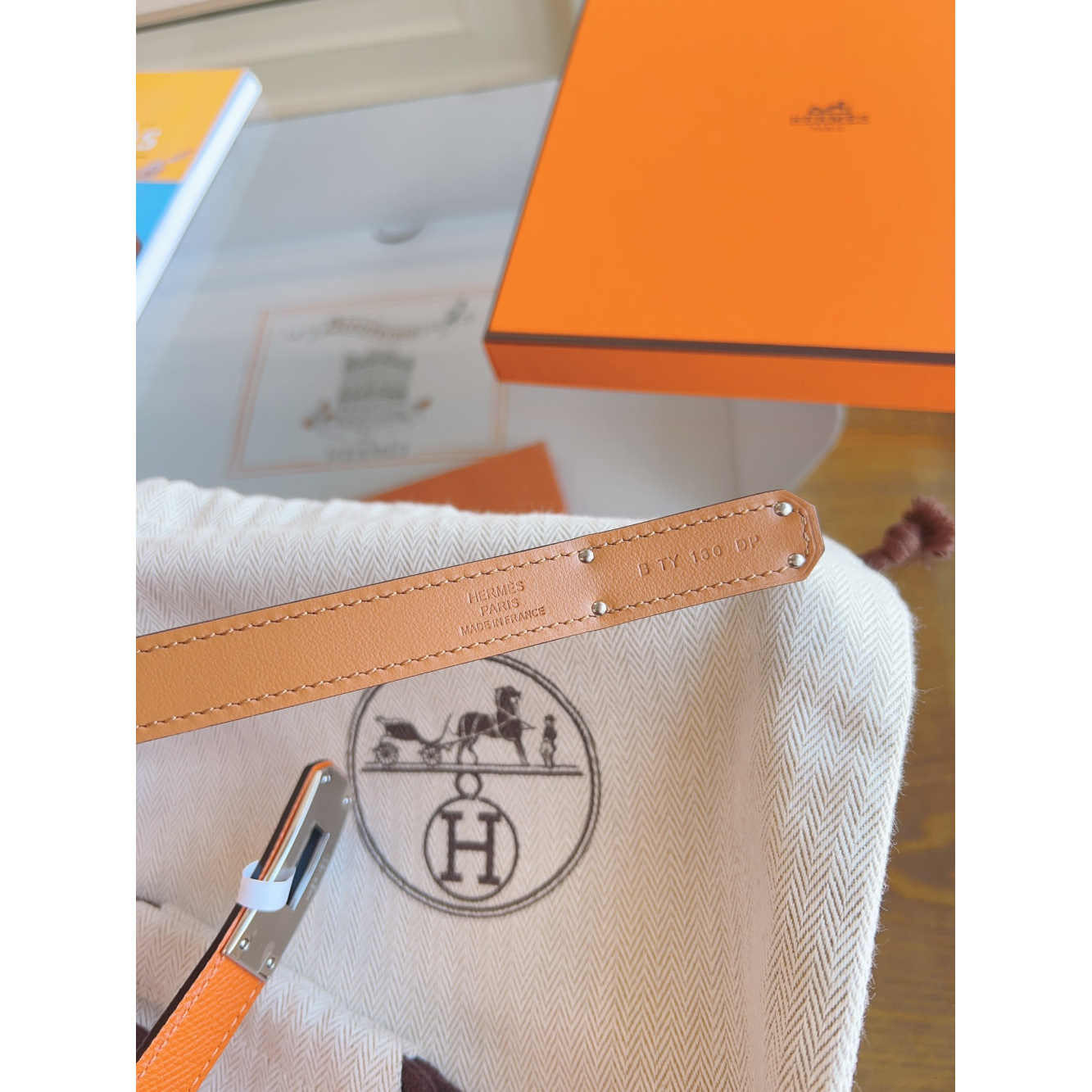 Cinto Hermès Kelly em Couro Laranja com Fivela Kelly Prata 1.8cm