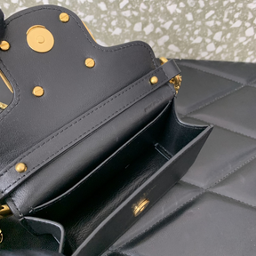 Bolsa Valentino Garavani Tiracolo AllTime de Couro 13x7x4.5cm (Preta e outras cores)