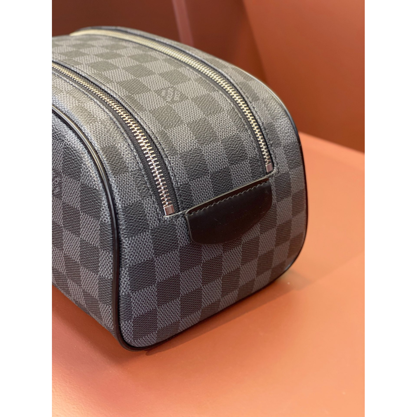 Necessaire Louis Vuitton LV Couro Damier Azur Graphite 28x16x13CM