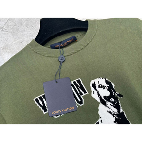 Camiseta de Algodão Louis Vuitton Imagem de um Golden Retriever Preto e Branco em intársia