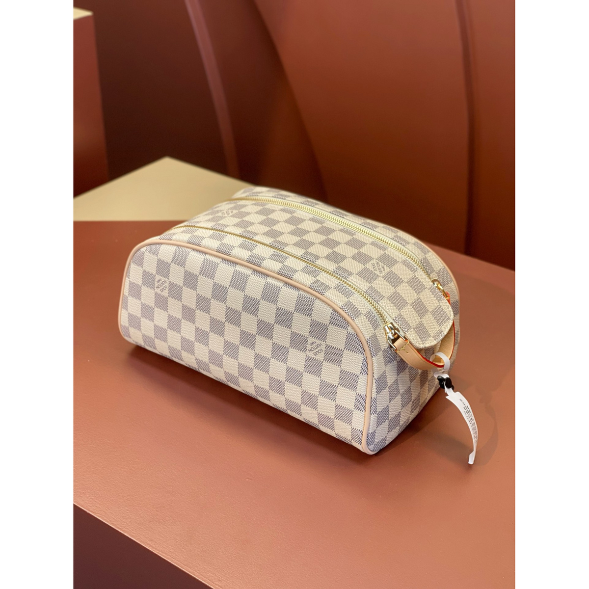 Necessaire Louis Vuitton LV Couro Damier Azur 28x16x13CM