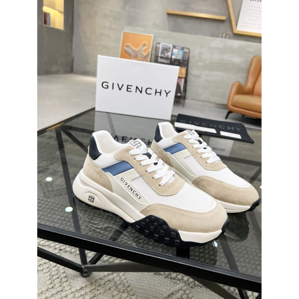 Tênis Givenchy Cream