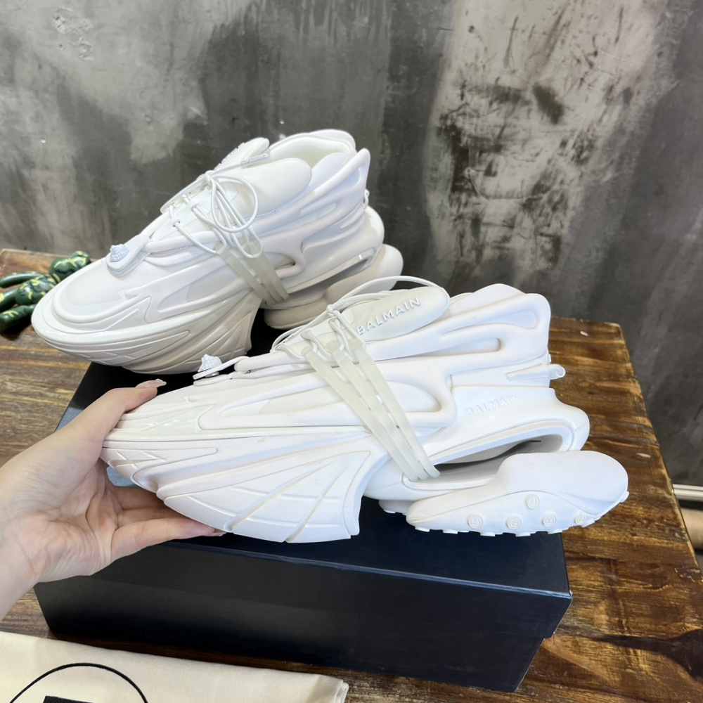 Balmain Unicorn Branco
