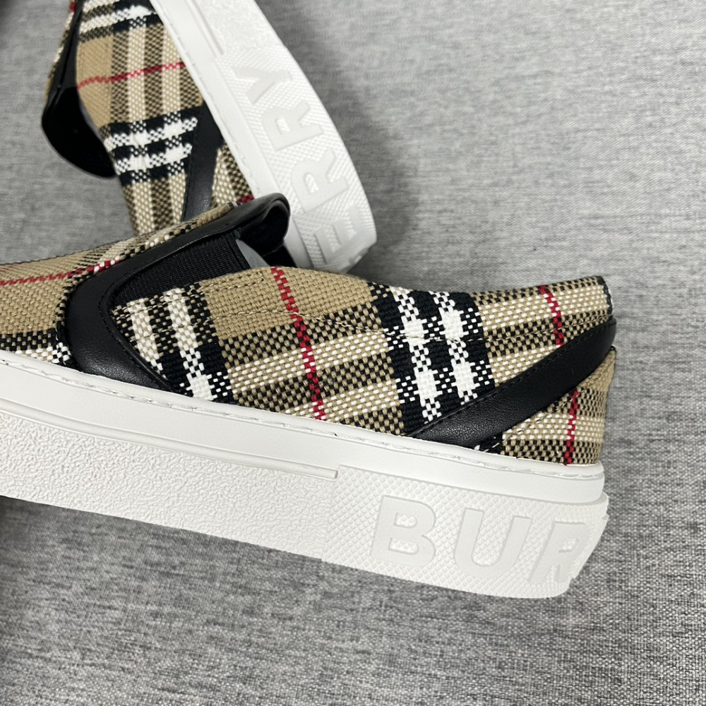 Burberry Tênis Cano Baixo