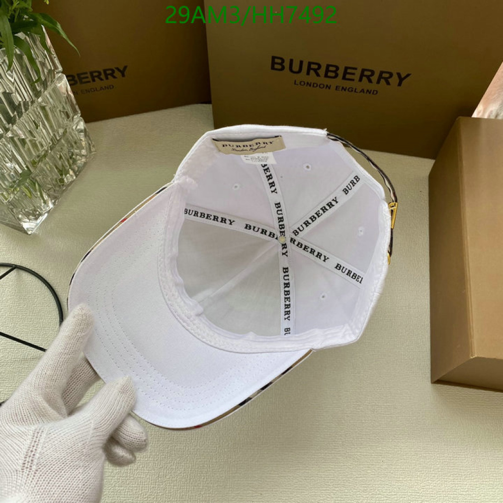 Boné Burberry London Branco
