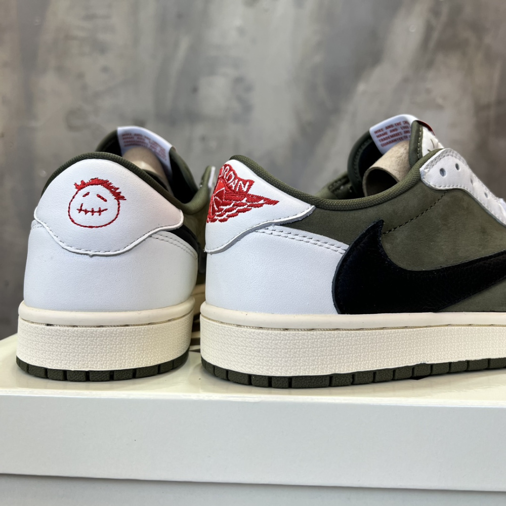 Nike Air Jordan 1 Retro Low OG SP Travis Scott
