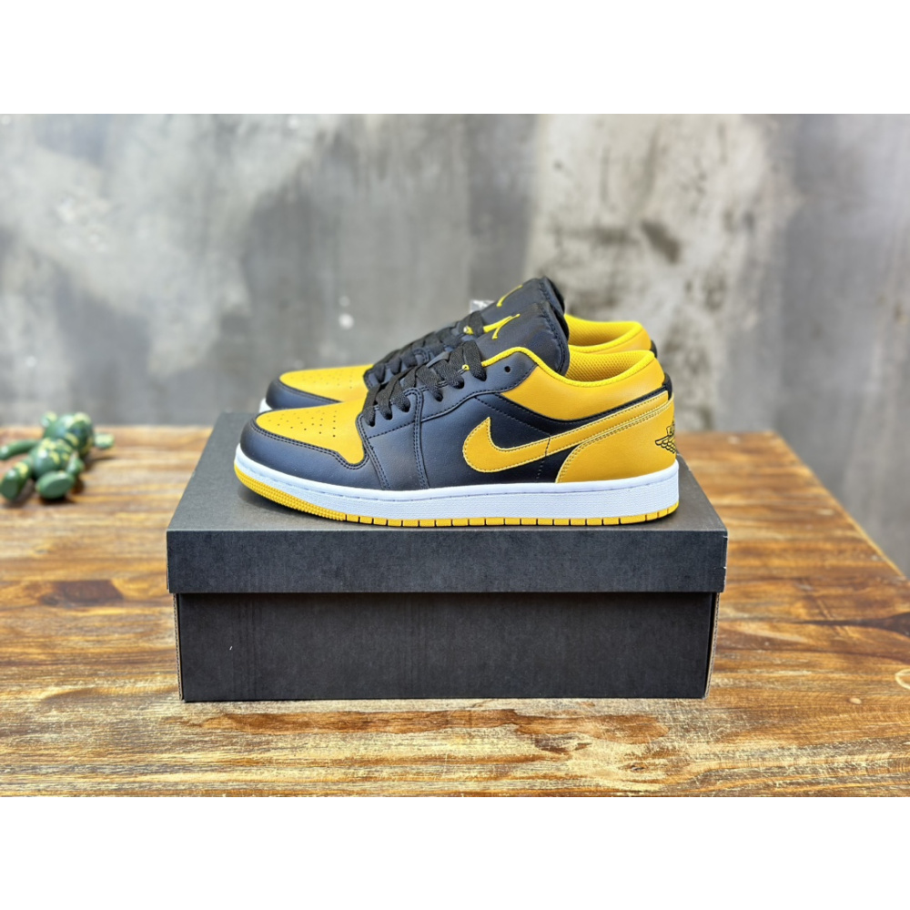 Nike Air Jordan 1 Low GS Yellow Ochre