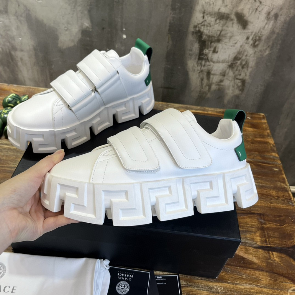 Tênis Versace Greca Labyrinth de Couro Branco/Verde