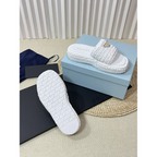 Sandália Prada FlatForm em crochê Branca