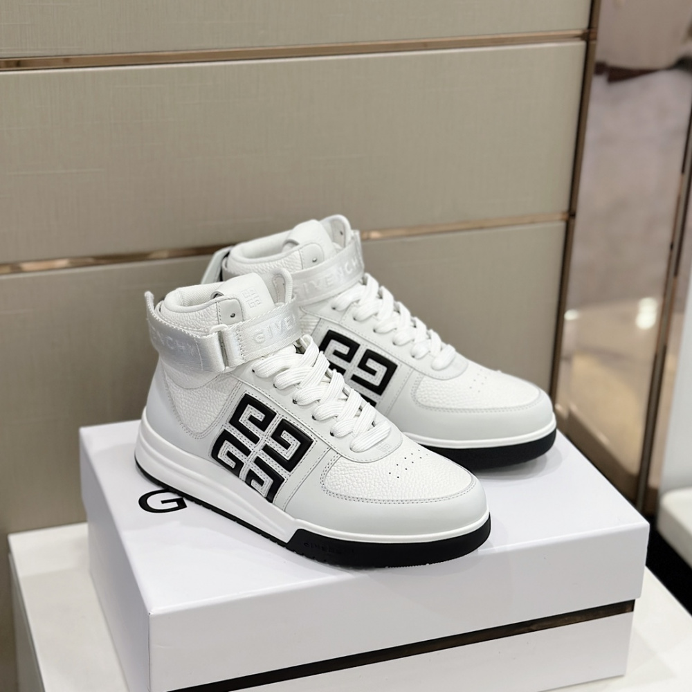 Tênis Givenchy Cano médio