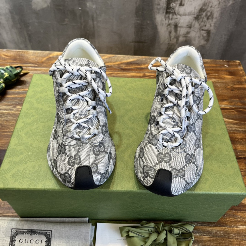 Tênis Gucci Monogram Run Sneaker Cadarço Branco